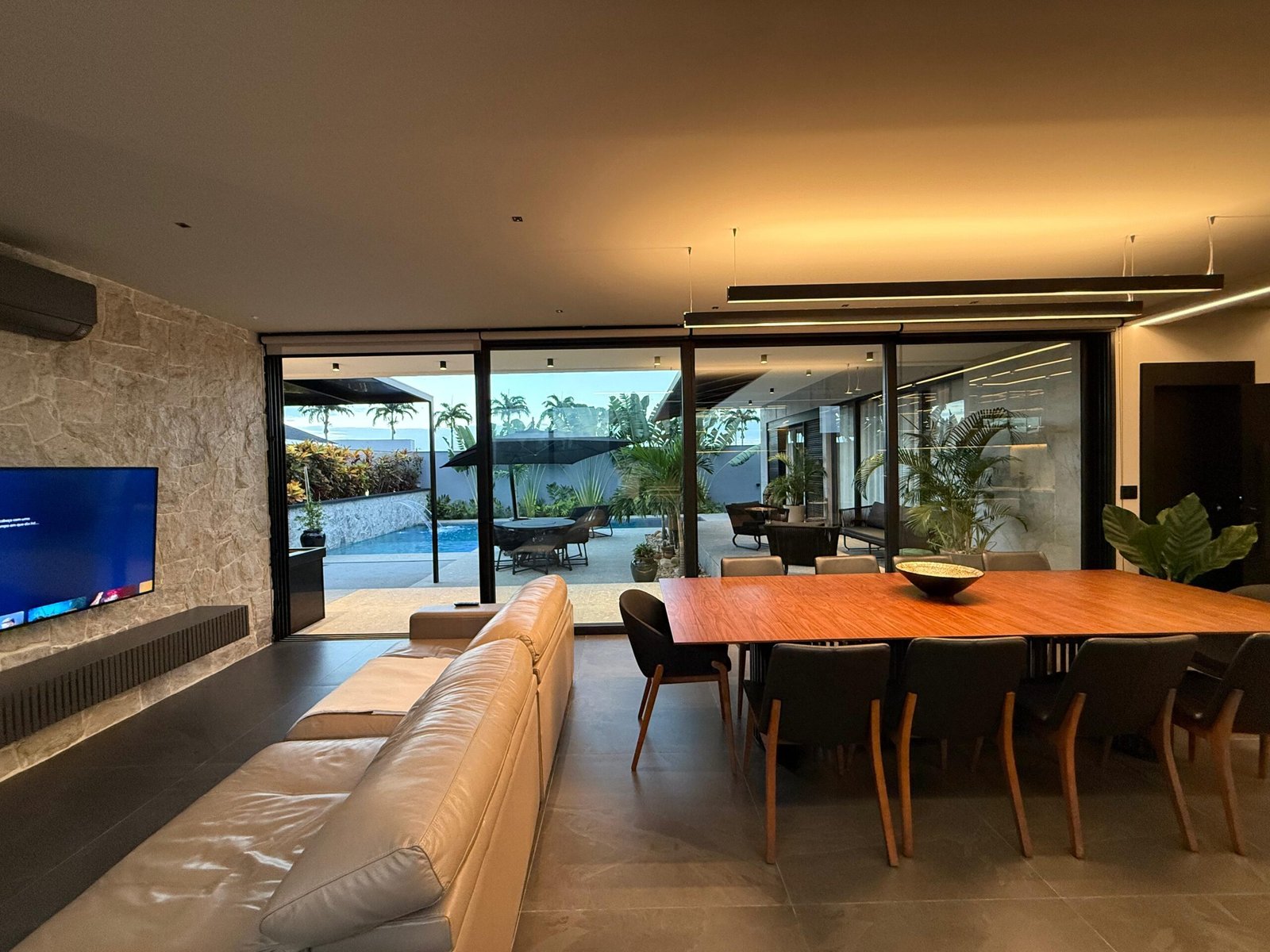 Casa Duplex Alto Padrão no Residencial Unique (36)