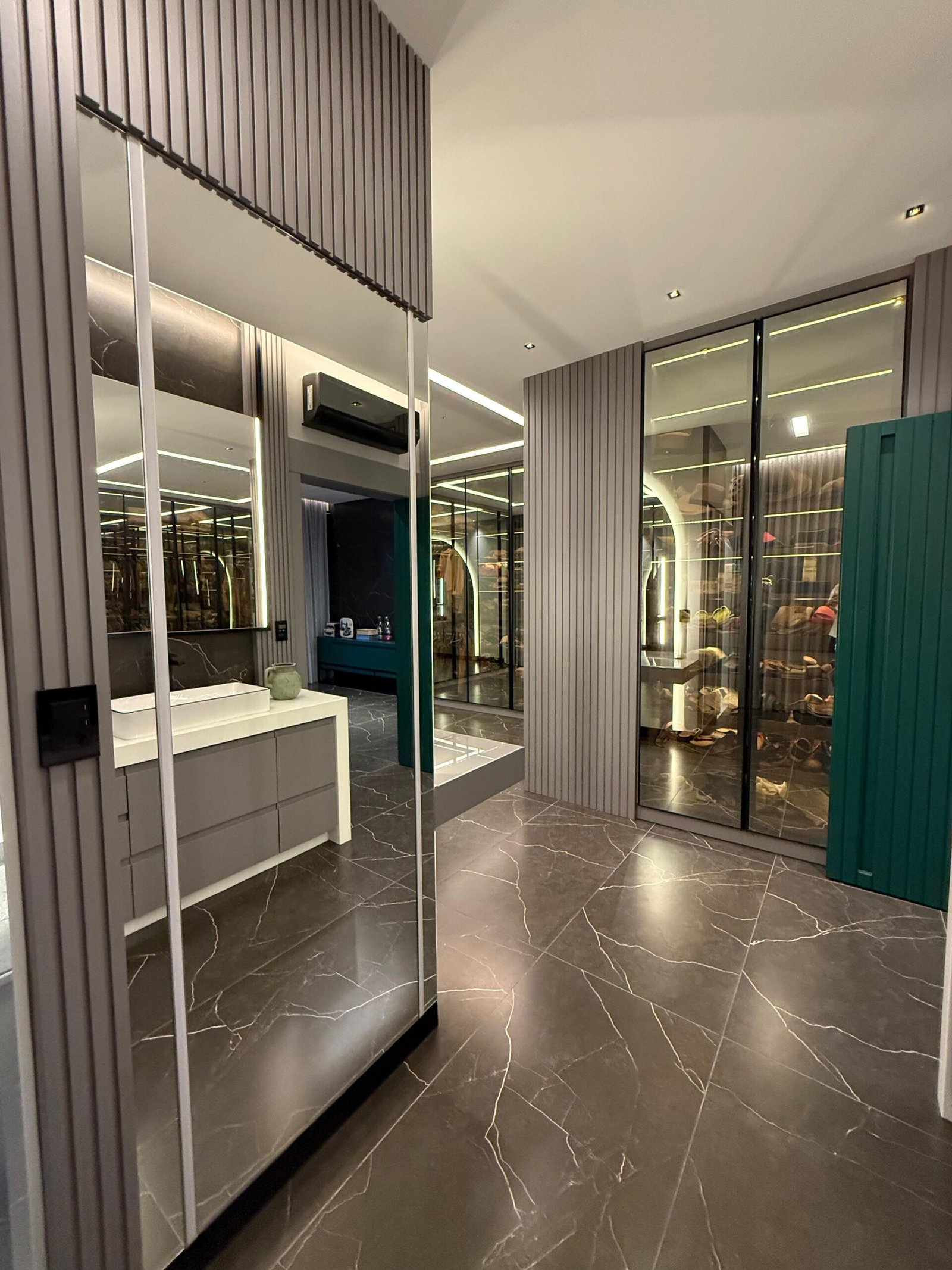 Casa Duplex Alto Padrão no Residencial Unique (40)