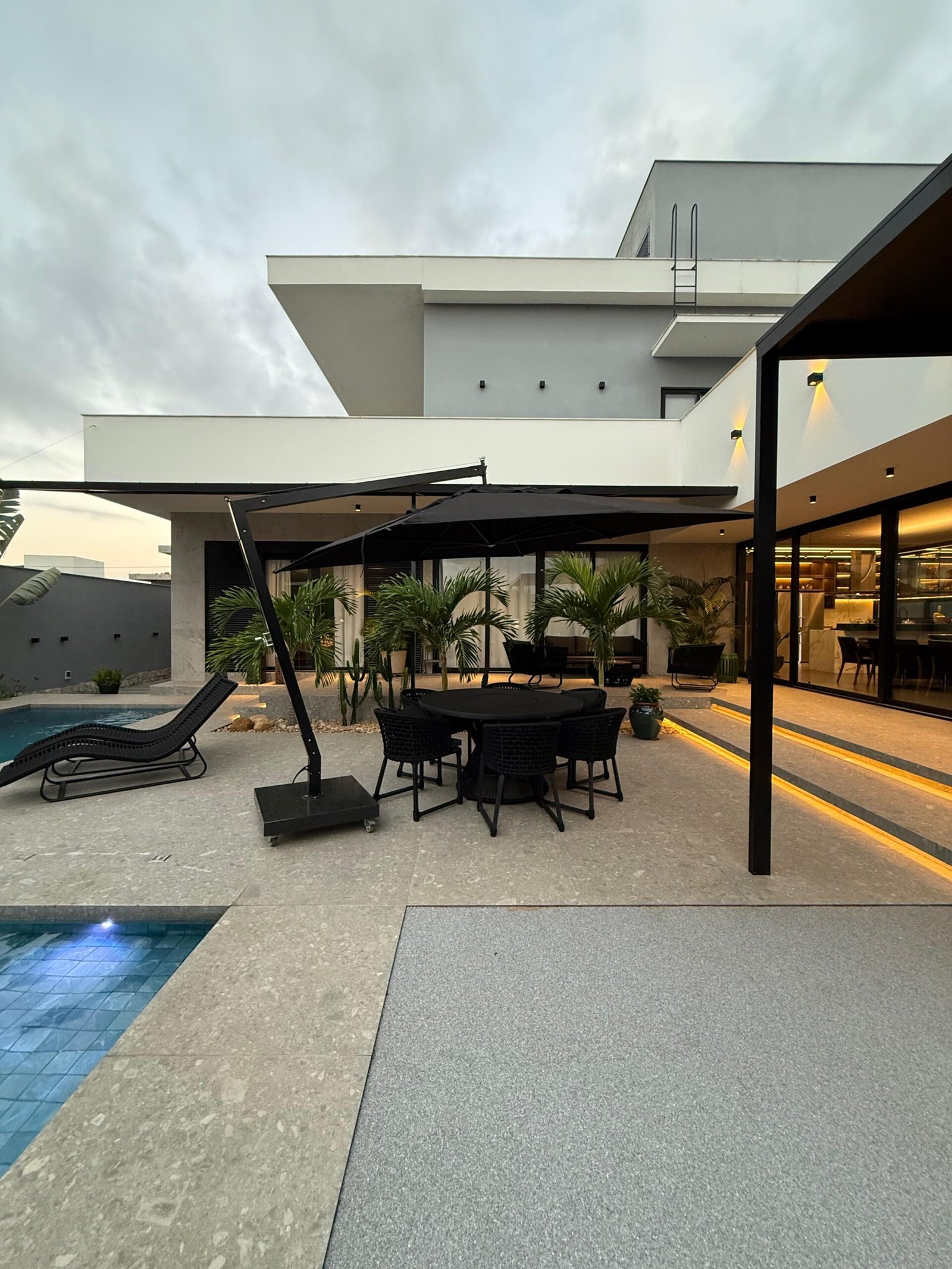 Casa Duplex Alto Padrão no Residencial Unique (52)