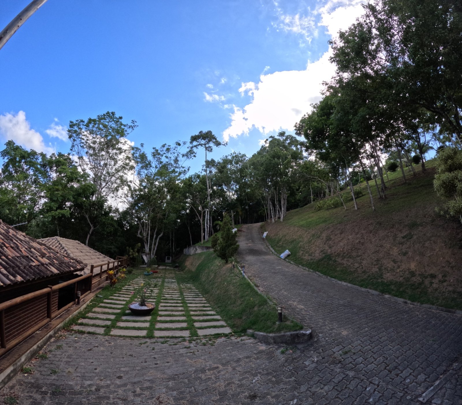 Casa e Lagoa 5000m2 um Paraíso (28)