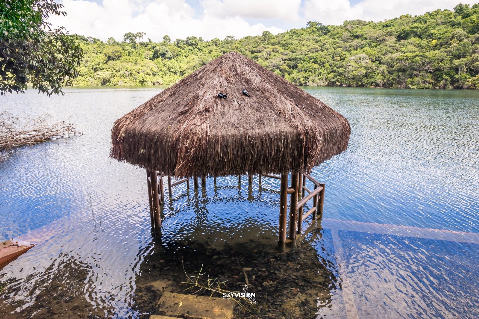 Casa e Lagoa 5000m2 um Paraíso (54)
