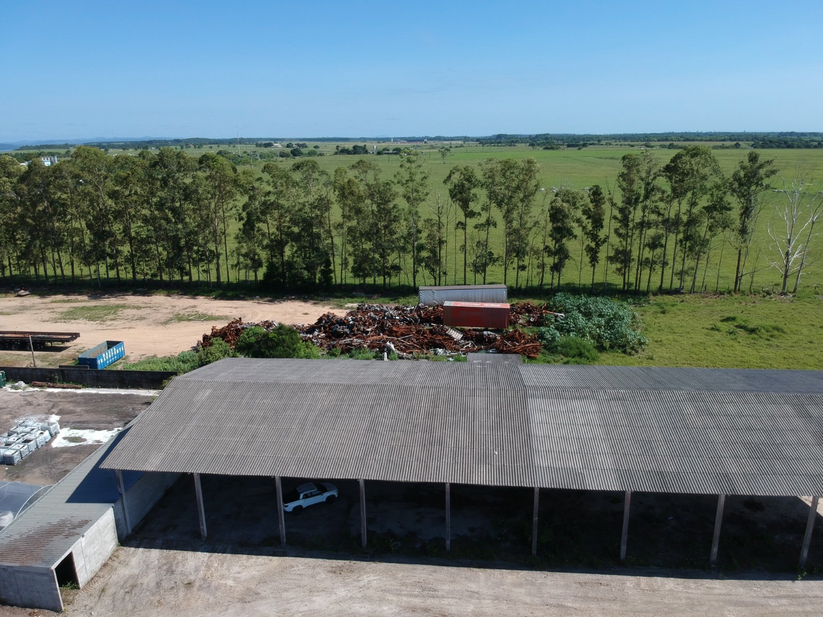 Terreno com Galão às Margens da BR-101 1 (11)