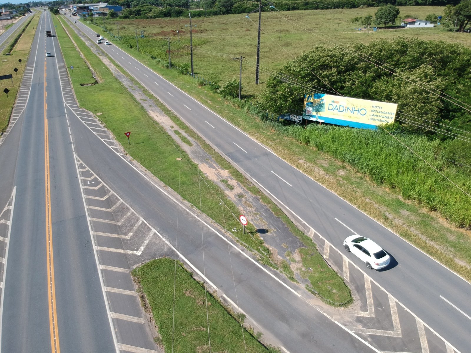 Terreno com Galão às Margens da BR-101 1 (19)