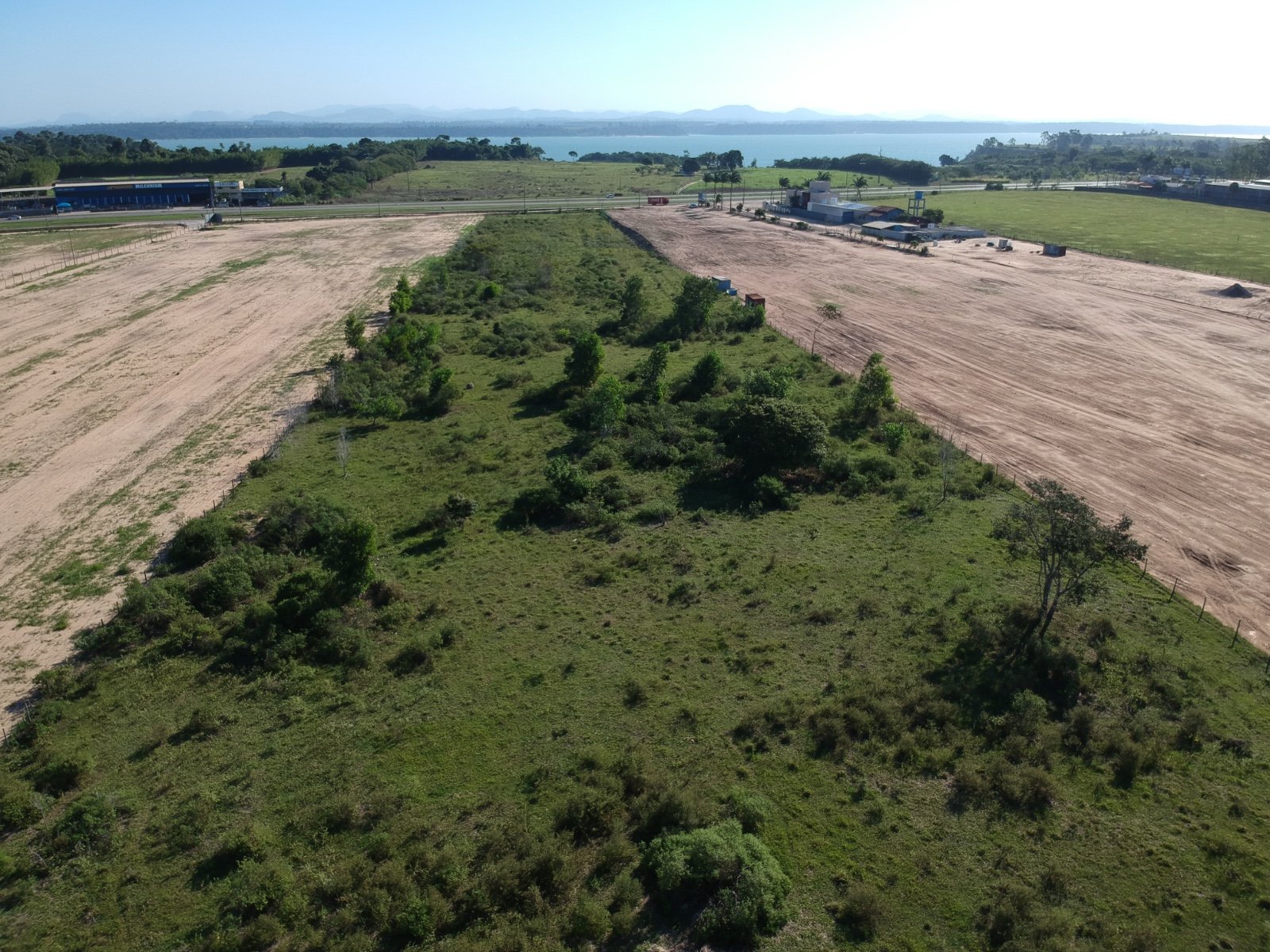 Terreno com Galão às Margens da BR-101 2 (10)