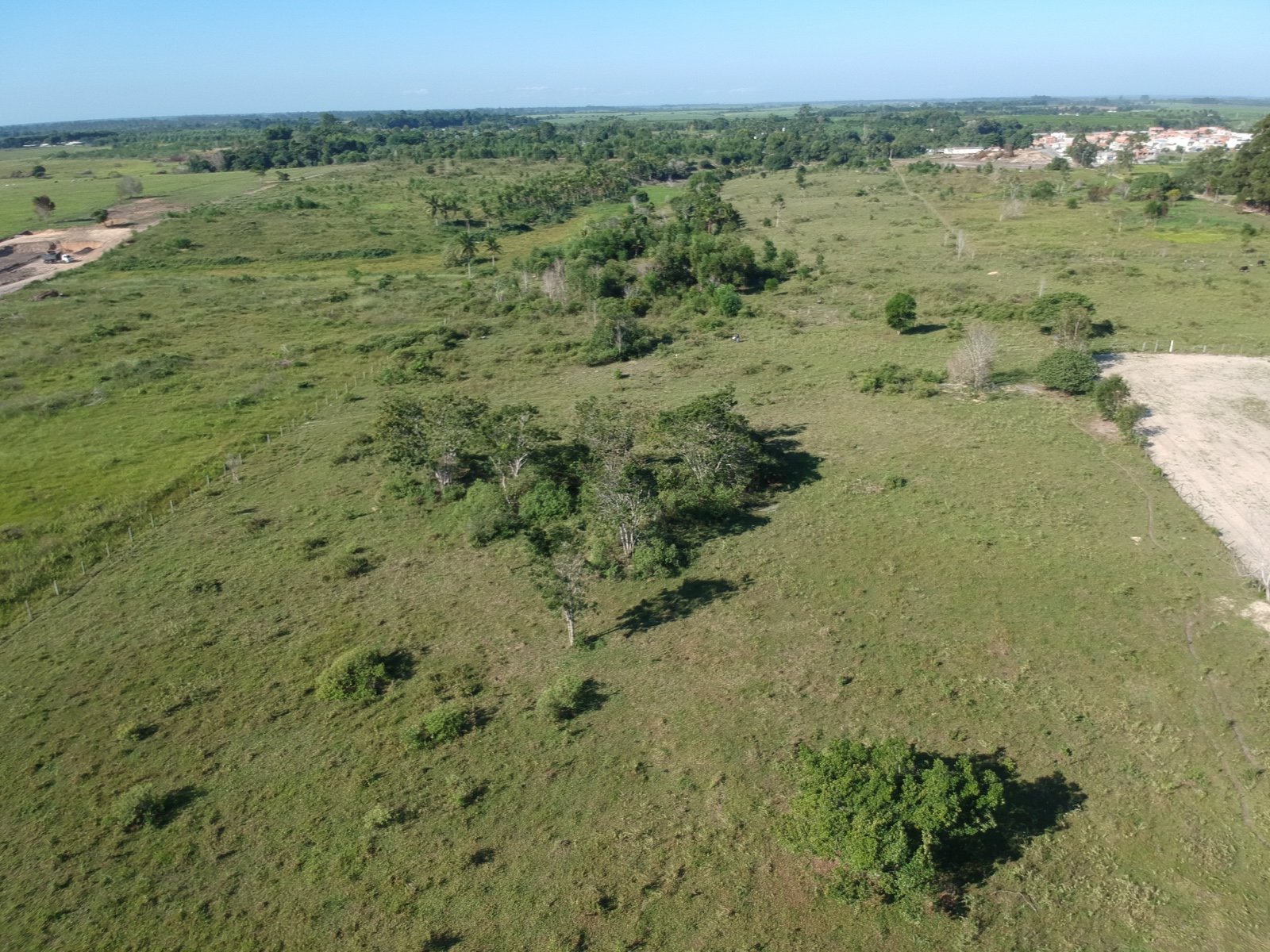 Terreno com Galão às Margens da BR-101 2 (12)