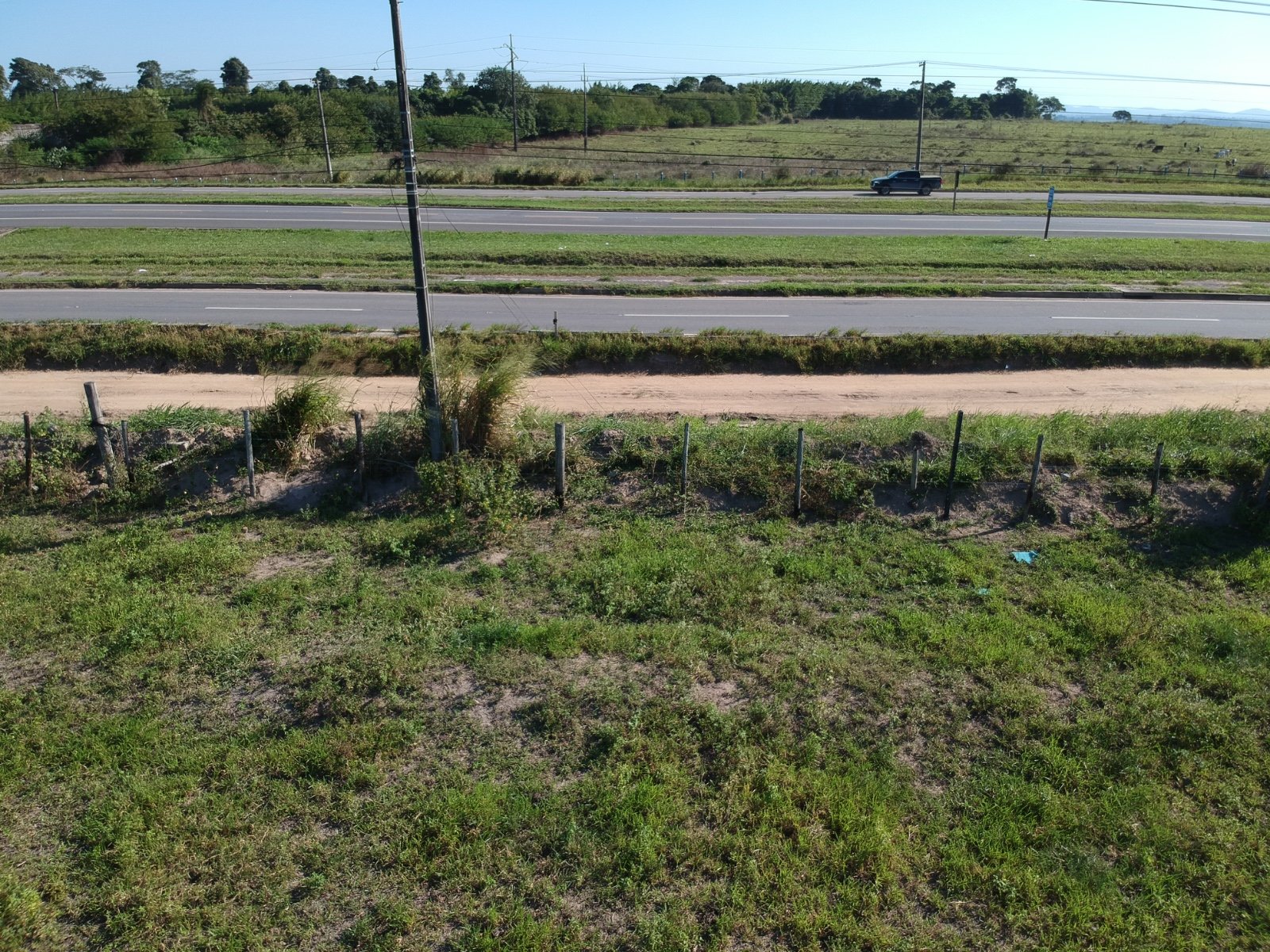 Terreno com Galão às Margens da BR-101 2 (5)
