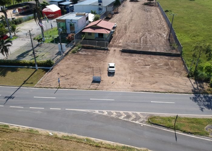 Terreno com Galão às Margens da BR-101 1 (3)